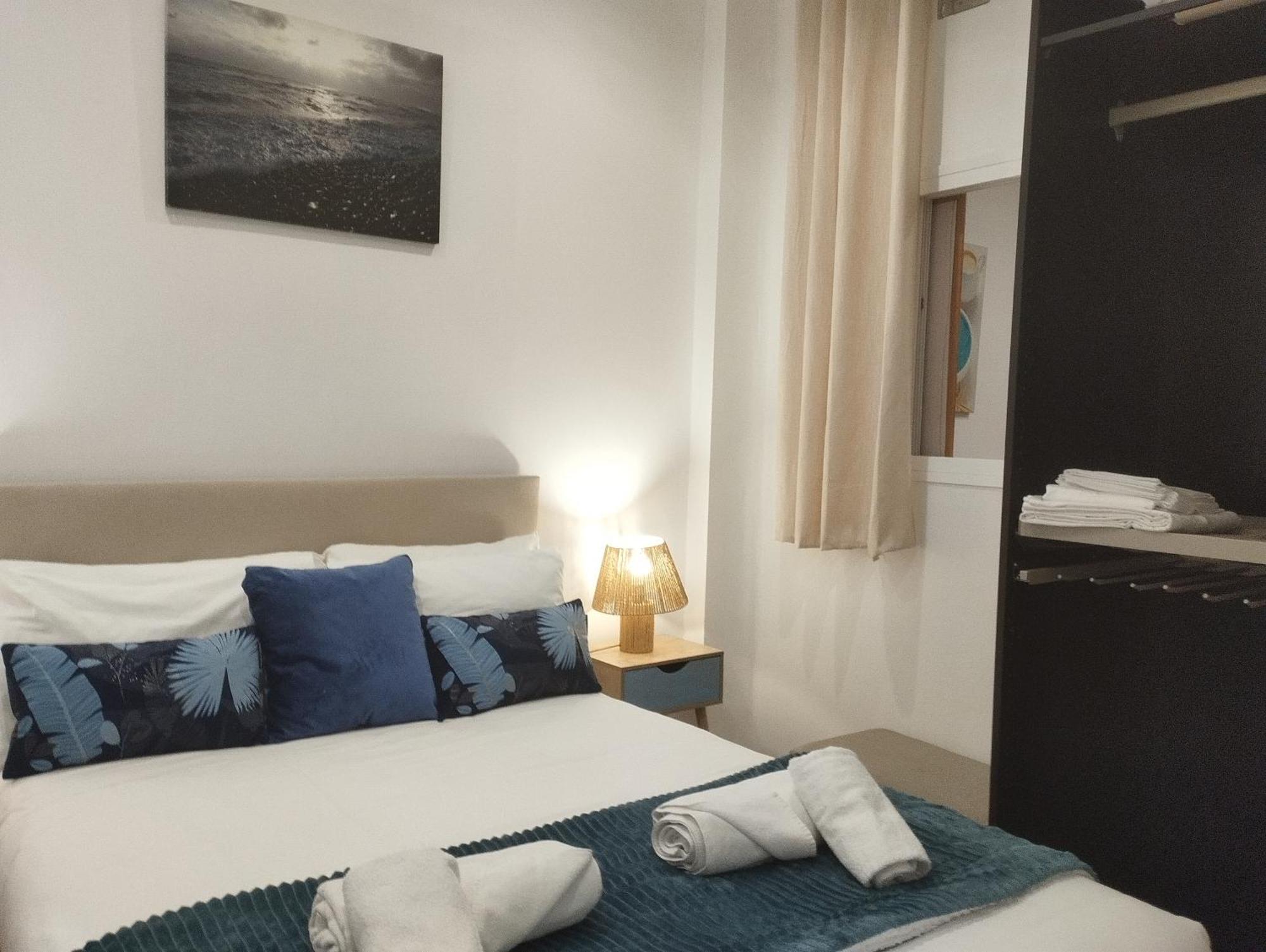 Port House, Paseo Maritimo,A Un Minuto Playa Lejlighed Fuengirola Eksteriør billede